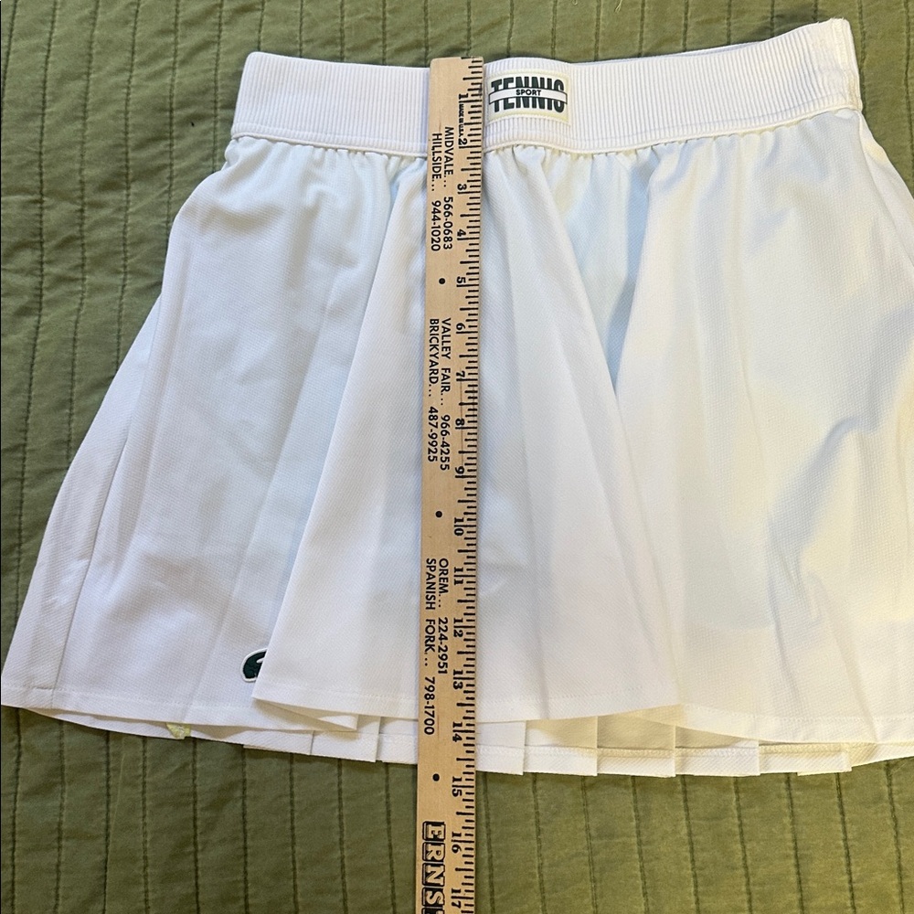 Lacoste Women's White Tennis Skirt - Picture 7 of 8
